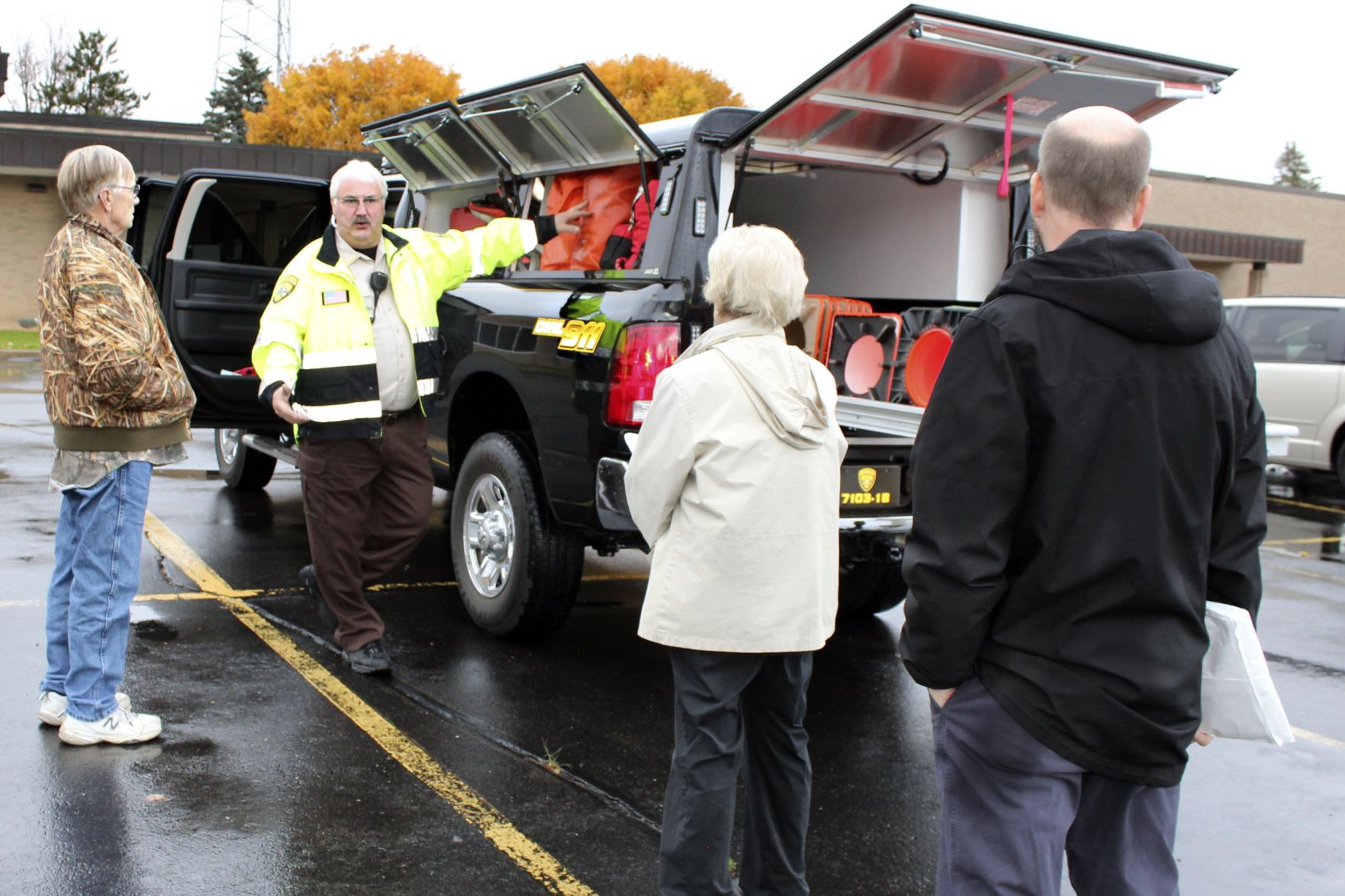 Isanti County Safety & Rescue shows off new truck